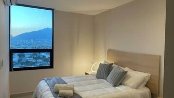 2 bedrooms, desk, iron/ironing board, free WiFi