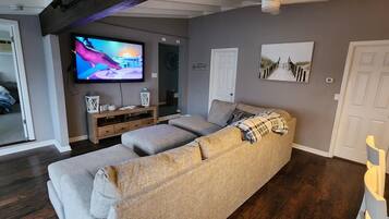 3 chambres, bureau, Wi-Fi gratuit, draps fournis