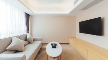 Comfort Suite, 1 Bedroom | Minibar, desk, laptop workspace, blackout curtains