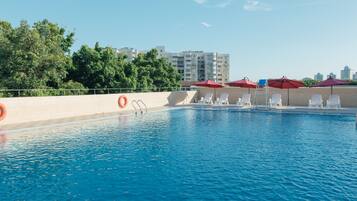Seasonal outdoor pool