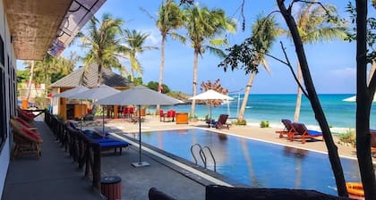 Palm Beach Hotel
