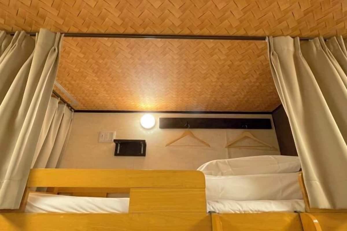 Caixa forta a l'habitació, wifi gratuïta i roba de llit