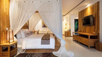 One Bedroom Family Jungle View | Egyptian cotton sheets, premium bedding, minibar, iron/ironing board