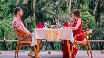 Khu ẩm thực cho cặp đôi