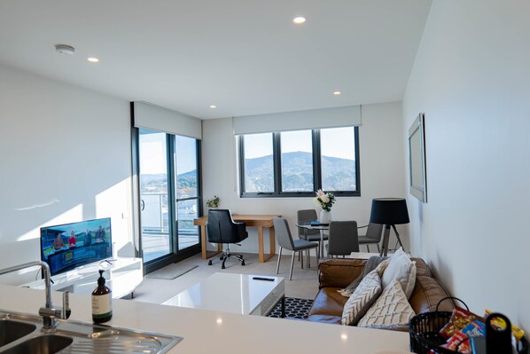 TV, offices - 2 Bedroom Apartment in Braddon (Braddon)