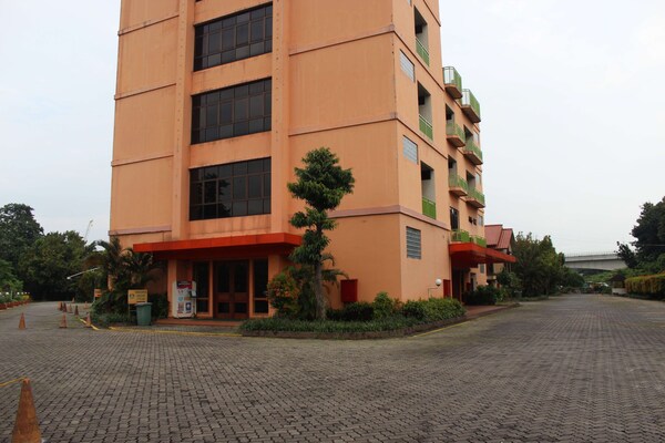 678 Hotel Cawang By Cocotel - Cawang