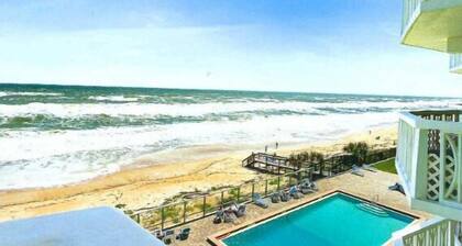 DIRECT BEACH FRONT CONDO!
PANORAMIC OCEAN VIEW! NO DRIVE BEACH!