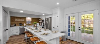 Spacious 3BR Seabrook Home with Backyard Fire Pit and Playground