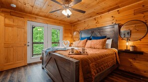 2 多间卧室、办公桌、熨斗/熨衣板、免费 WiFi