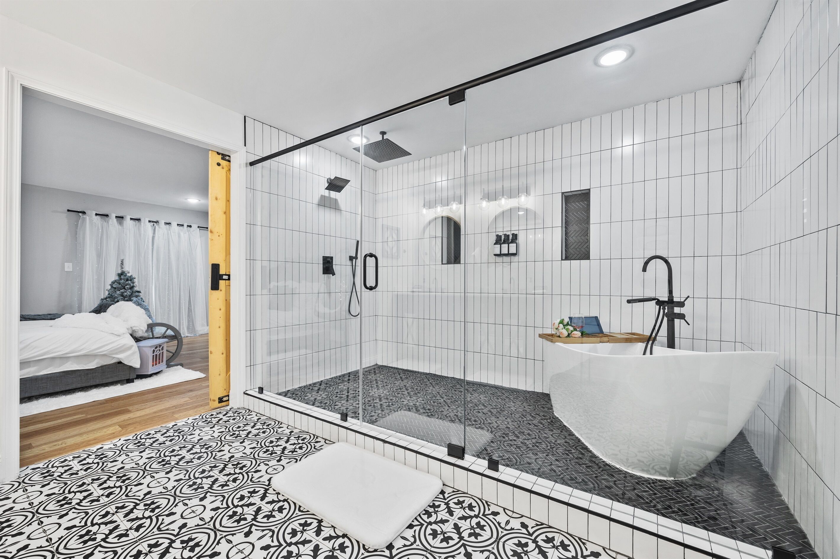 Bathtub, hair dryer, towels