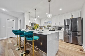 Fridge, microwave, oven, stovetop - 4Seasons Retreat | Pet-Friendly Atlanta Getaway w/Game Room & Themed Suites (Decatur)