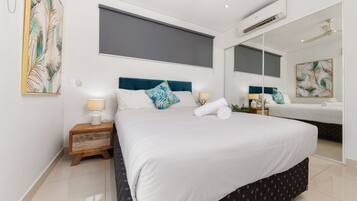 3 bedrooms, desk, iron/ironing board, free WiFi