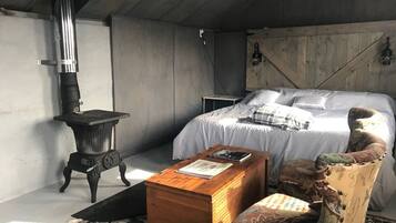 1 bedroom, internet, bed sheets