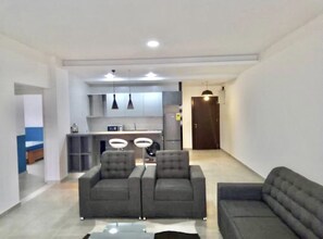 TV - Newly furnish Two-bed Apartment at East Cantonment (Accra)