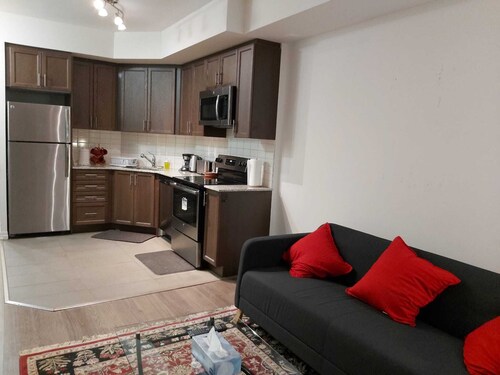 Lake View Condo Apt 5 min to Beach