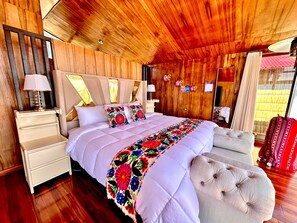 Luxury Room, 1 King Bed, Lake View