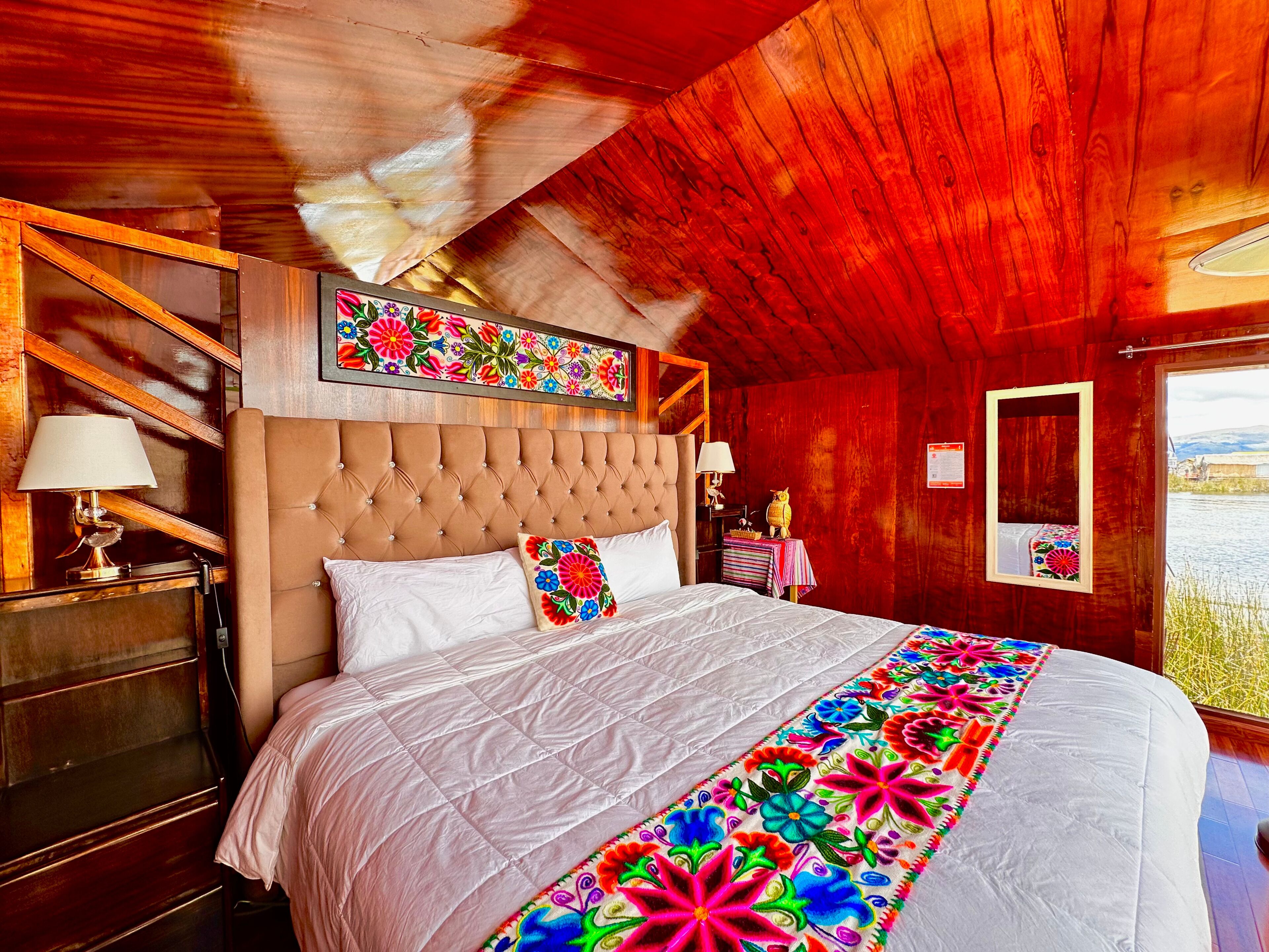 Deluxe Room | Bed sheets