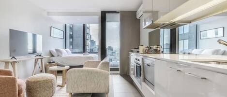 Fridge, microwave, oven, stovetop