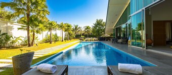Large Private Pool Villa with 7 BR 7B
