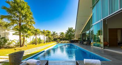 Large Private Pool Villa with 7 BR 7B