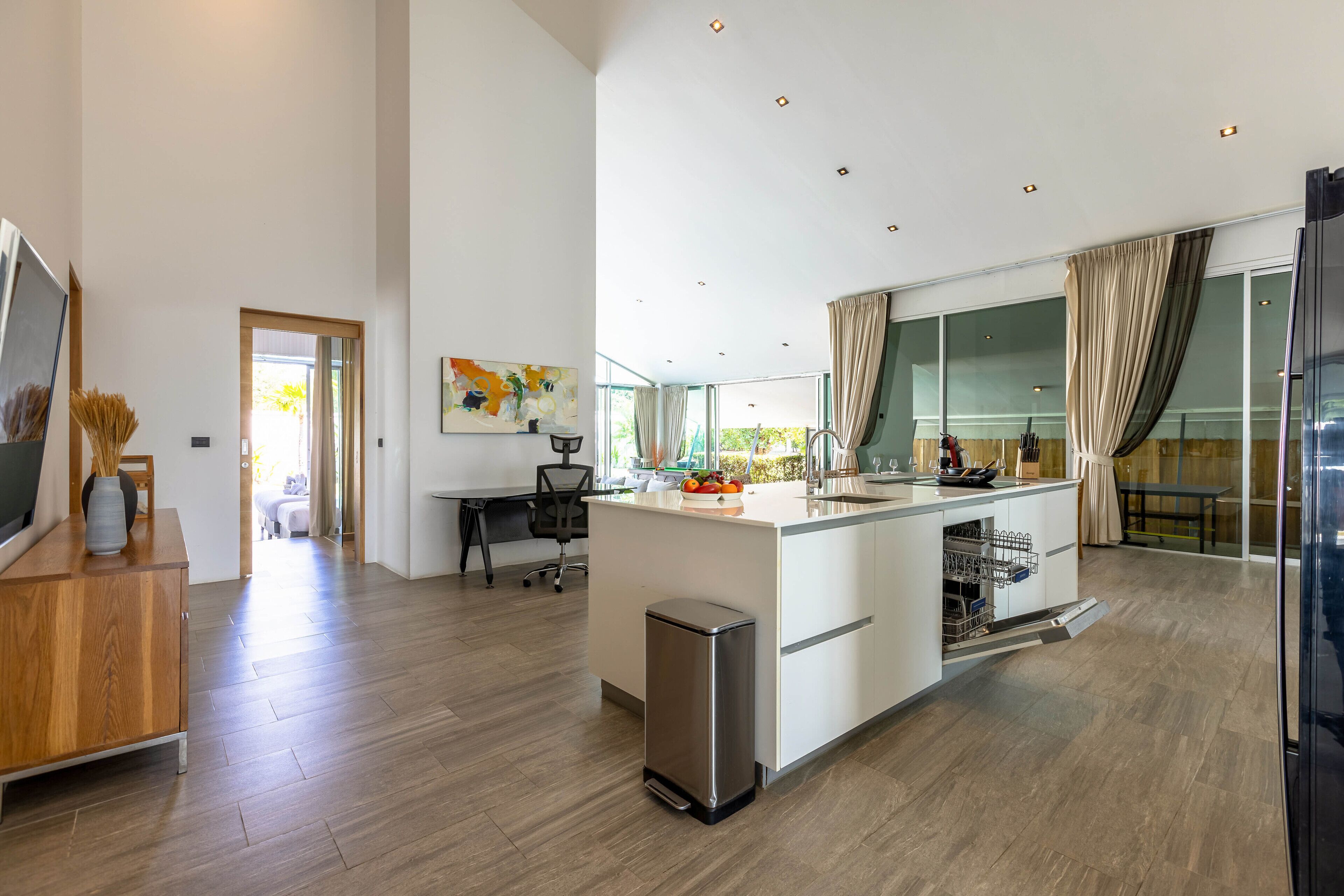 Villa de diseño | Cocina privada | Utensilios de cocina y isla de cocina