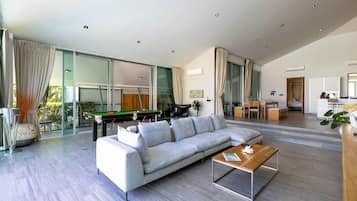 Design Villa | Living area | 45-inch flat-screen TV with digital channels, TV