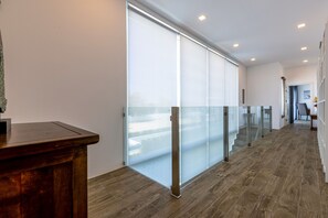 3 bedrooms, iron/ironing board, free WiFi - Modern 3 bedroom Pool Villa PG19 (Cha-am)