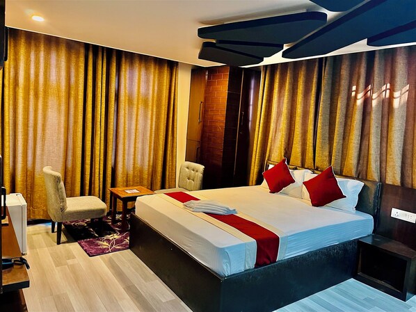 Deluxe Double Room, 1 Queen Bed | Desk, free WiFi, bed sheets - Hotel Lotus Grand (Kathmandu)
