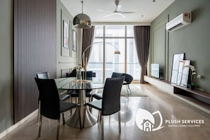 Junior Apartment | Dining
