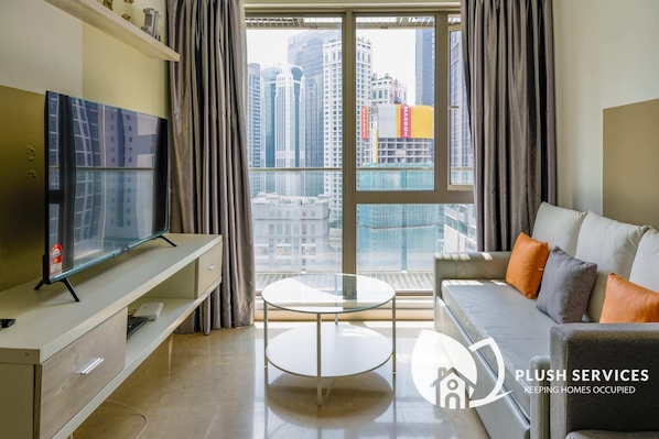Family Apartment, 2 Bedrooms | Living area