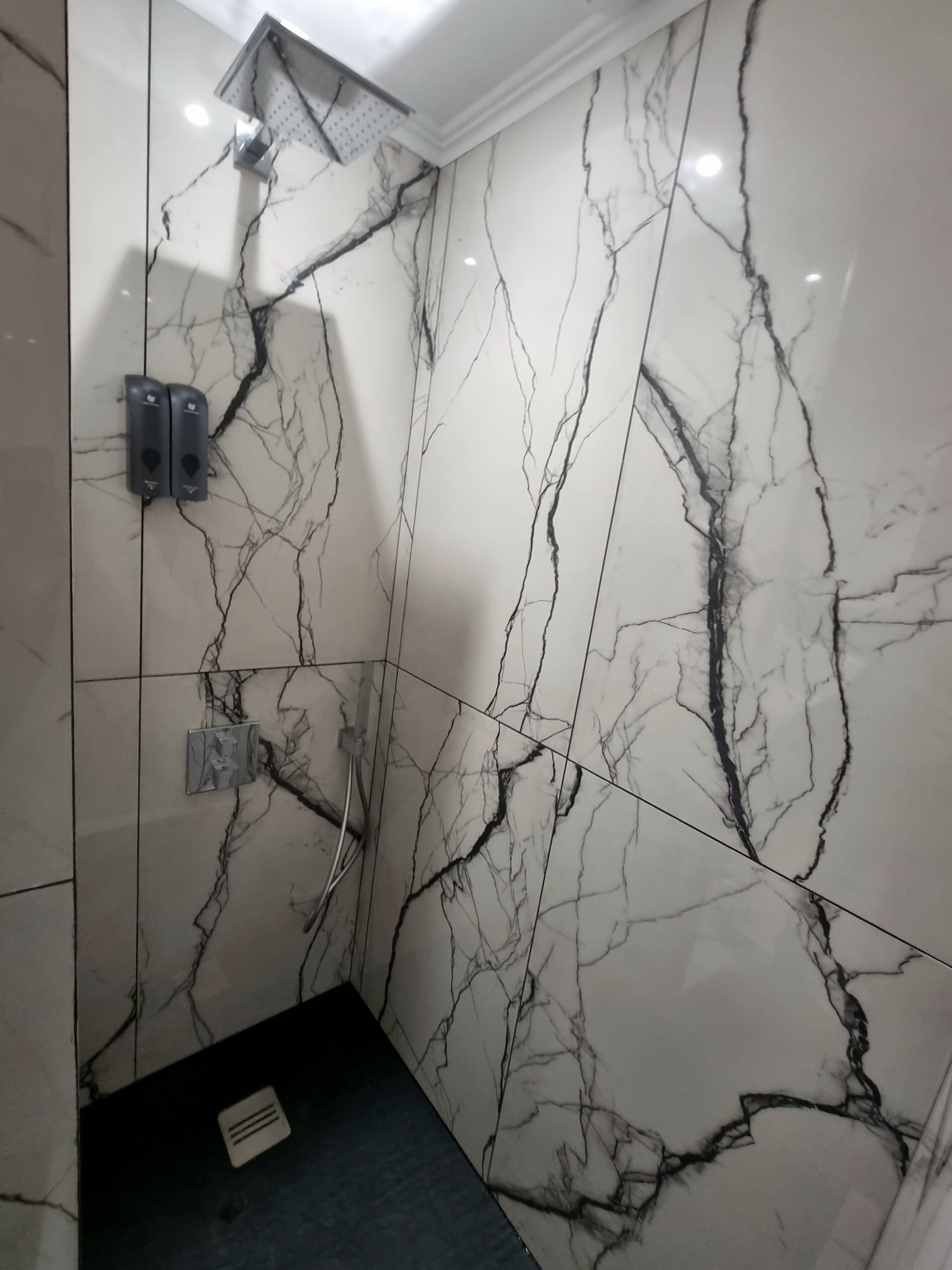 Superior Room | Bathroom
