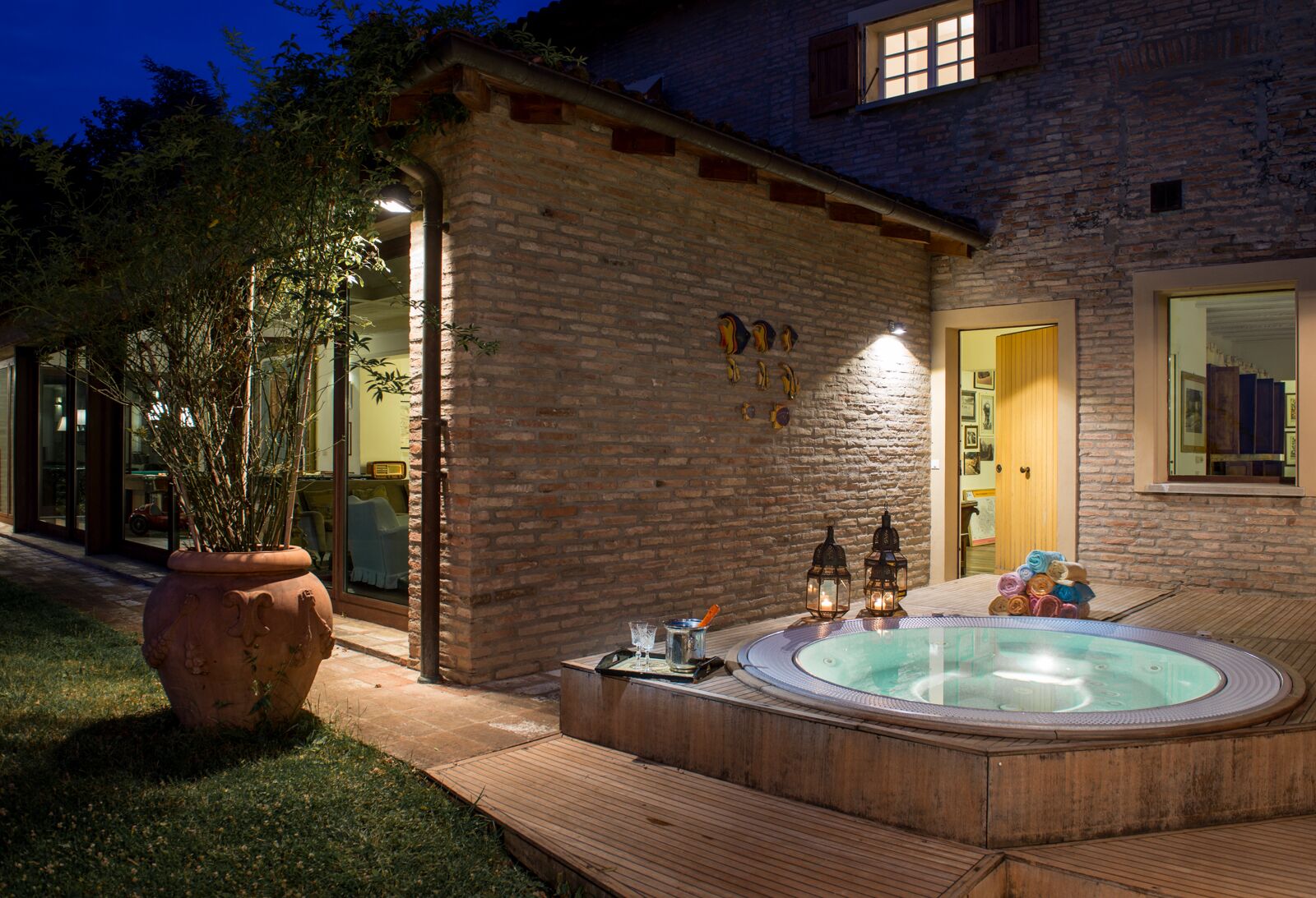 Bain à remous extérieur