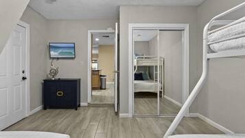 4 bedrooms, desk, iron/ironing board, travel cot