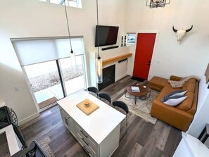 Téléviseur connecté, foyer, bureau