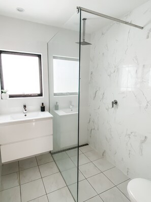 Cottage, 1 Katil Ratu (Queen) | Bilik Mandi | Pancuran mandi, kelengkapan dandanan diri percuma, pengering rambut 