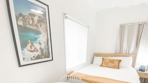 In-room dining - Studio 2 mins walk from the Beach (North Wollongong)
