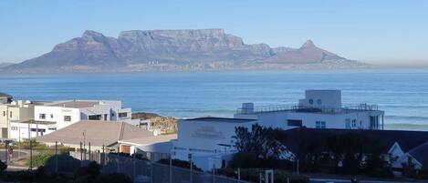 Vista para praia/oceano
