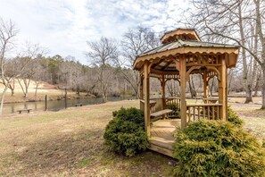 Property grounds - Toccoa River Station | Blue Ridge, Ga (Blue Ridge)