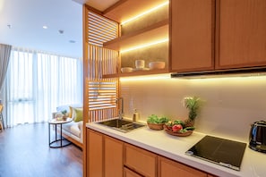 Minibar, bureau, fer et planche à repasser, Wi-Fi gratuit