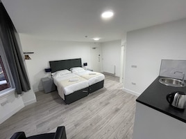 Wifi gratis y ropa de cama 