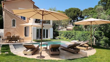 Piscine extérieure, piscine chauffée