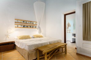8 chambres, bureau, fer et planche à repasser, Wi-Fi