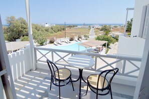 Executive Double Room | Balcony view - Nostos Studio (Santorini)