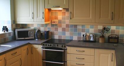 Pet friendly 'Home from Home in the Wye Valley Wales