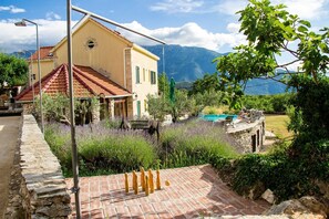 Exterior - Five Bedroom Holiday Home With Pool and Sauna (Zadvarje)