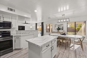 Fridge, microwave, oven, stovetop - Sun-Drenched Terrace: Chic w/Grille, Firepit, Pool (Glendale)