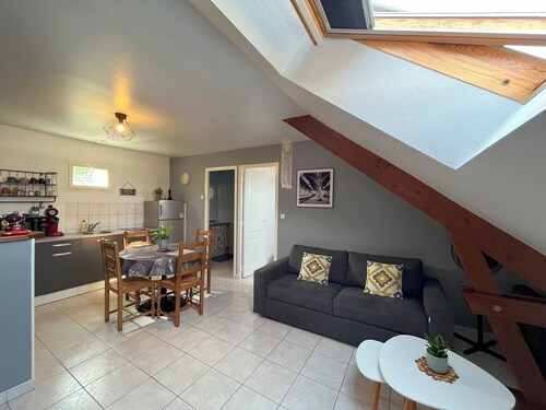 L'Arbre de Vy, T2 42m2 detached, sleeps 5, garage, near train station