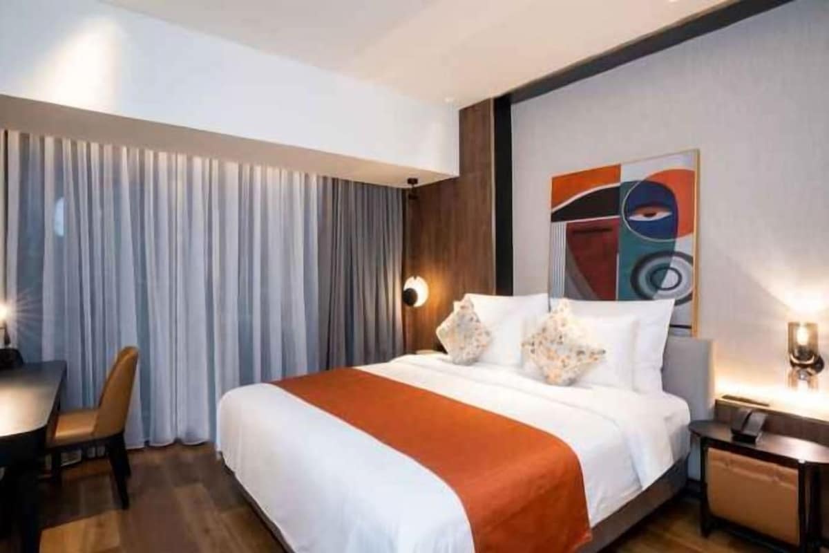 In-room safe, desk, laptop workspace, blackout drapes