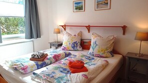 3 chambres, coffres-forts dans les chambres, fer et planche à repasser