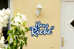 Exterior detail - Vacation home Rieke, child-friendly, with garden, 1500 m to the Salzhaff (Boiensdorf)